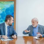Como bom bolsonarista, Cláudio Castro, que é contra PEC da Segurança, foge de encontro com governo Lula | Diário Carioca Cláudio Castro e Lula - crédito: Ricardo Stuckert/PR