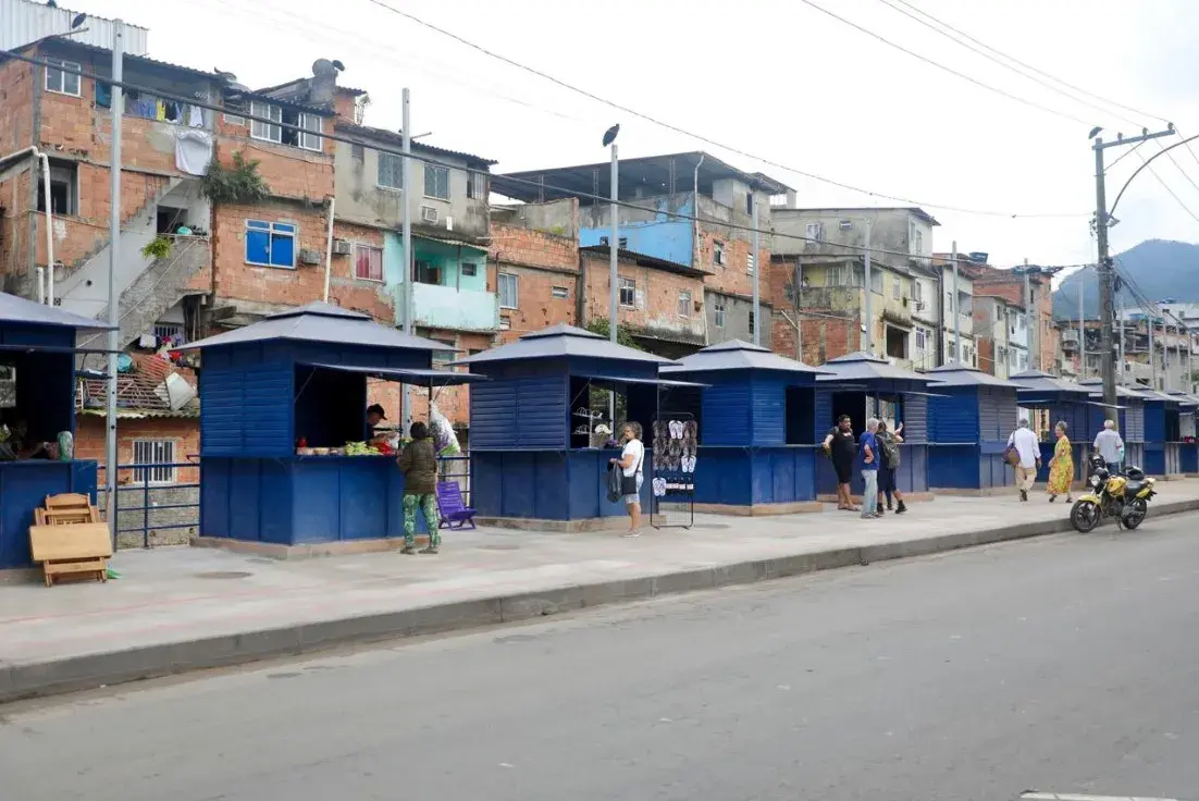 Rio regulamenta feira de ambulantes no novo calçadão de Rio das Pedras | Diário Carioca Rio regulamenta feira de ambulantes no calçadão da Via Light em Rio das Pedras