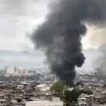 Criminosos lançam bombas com drones em retaliação à megaoperação na Penha | Diário Carioca Barricadas em chamas em reação à Operação Contenção — Foto: Reprodução/TV Globo