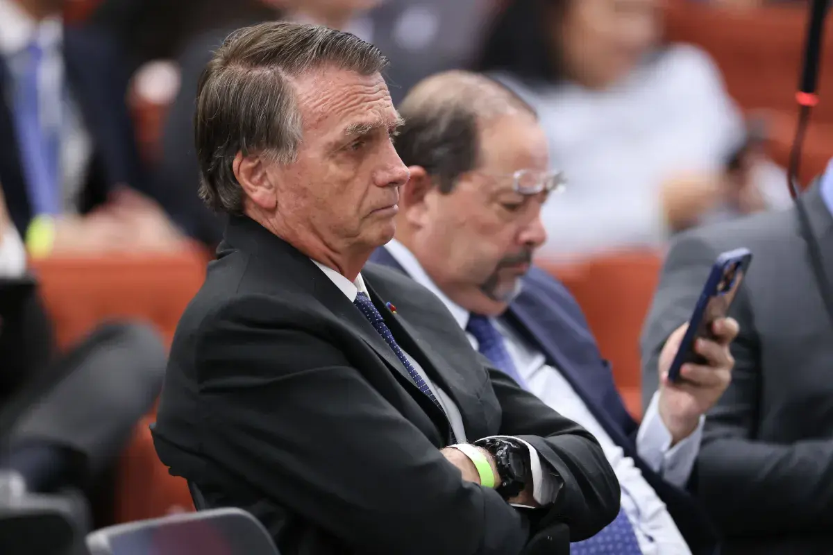 Prazo de Bolsonaro no STF está se esgotando e cadeia fica mais próxima | Diário Carioca O ex-presidente Jair Bolsonaro • Foto: Ton Molina/STF