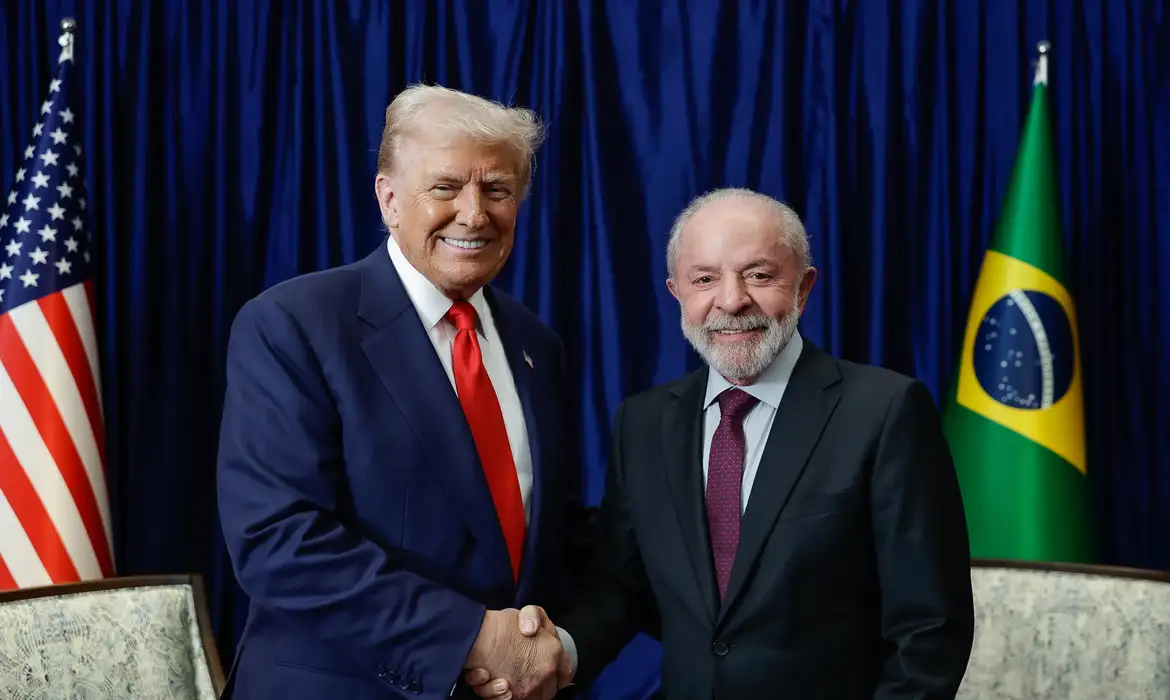 Trump parabeniza Lula por seus 80 anos | Diário Carioca Donald Trump parabeniza Lula por 80 anos, elogia vigor e diz que quer acordo com o Brasil após reunião em Kuala Lumpur.