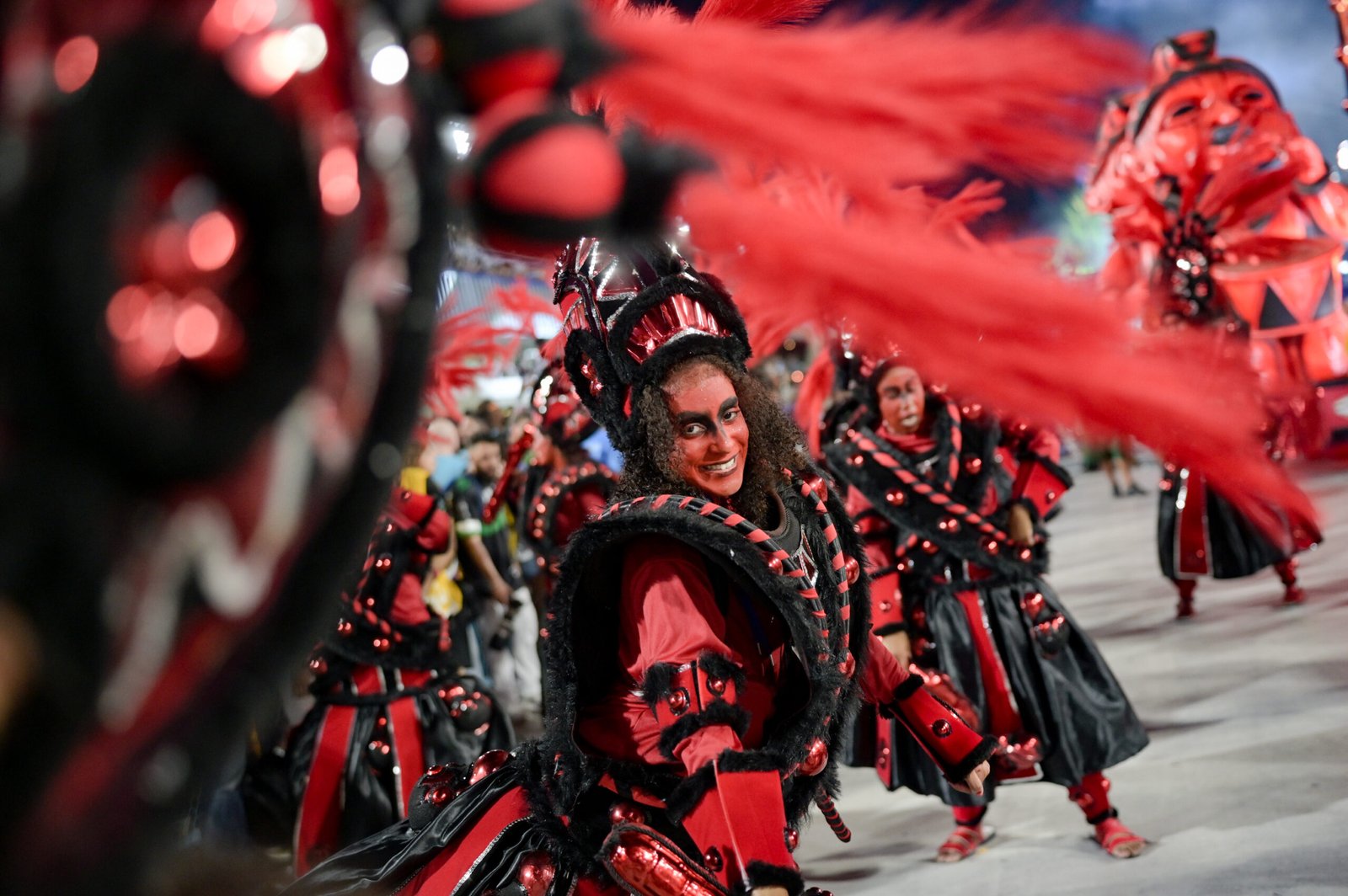 Império Serrano realiza inscrição de novos componentes | Diário Carioca Império Serrano realiza inscrição de novos componentes nesta terça (21)