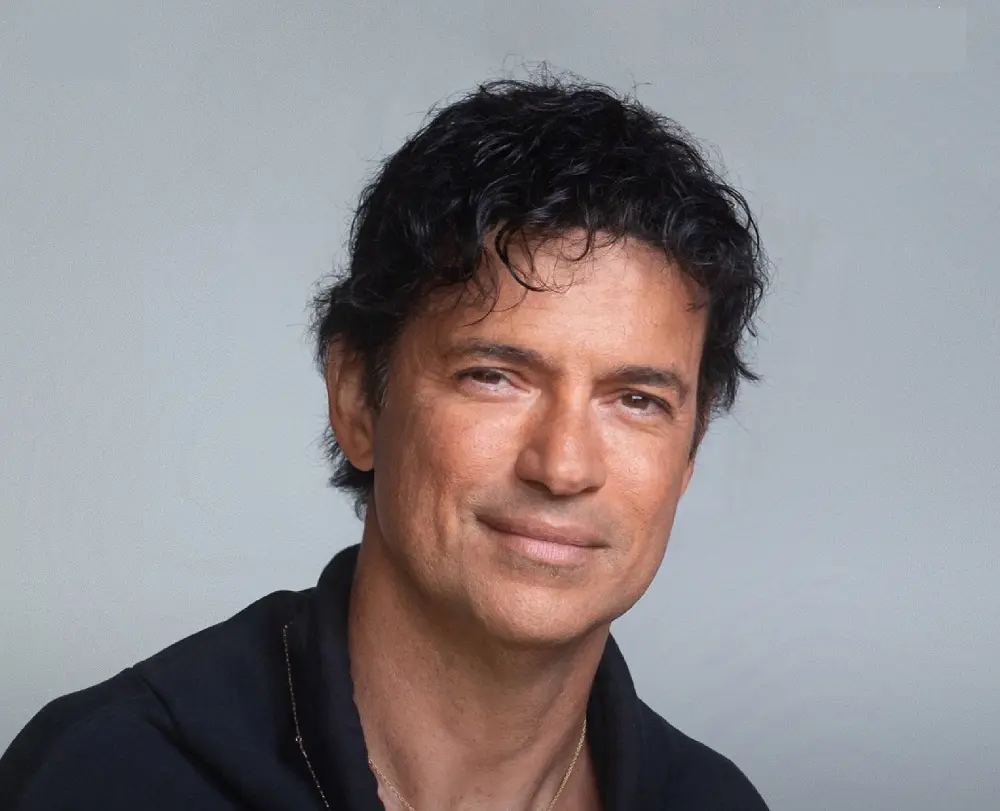 Jorge Vercillo apresenta nova fase da turnê comemorativa com “JV30 Part II – Mais um final feliz”