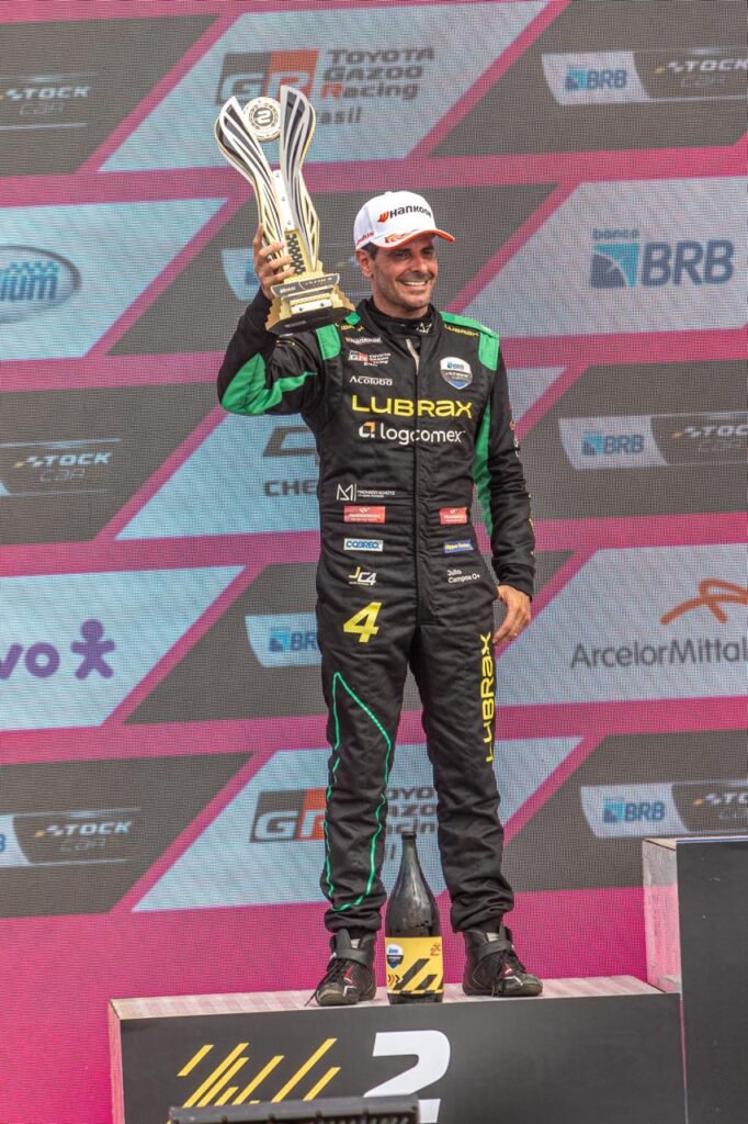 Julio Campos sobe ao pódio na corrida sprint do Velocitta e vibra: “Estava engasgado” | Diário Carioca Foto: Rodrigo Guimarães