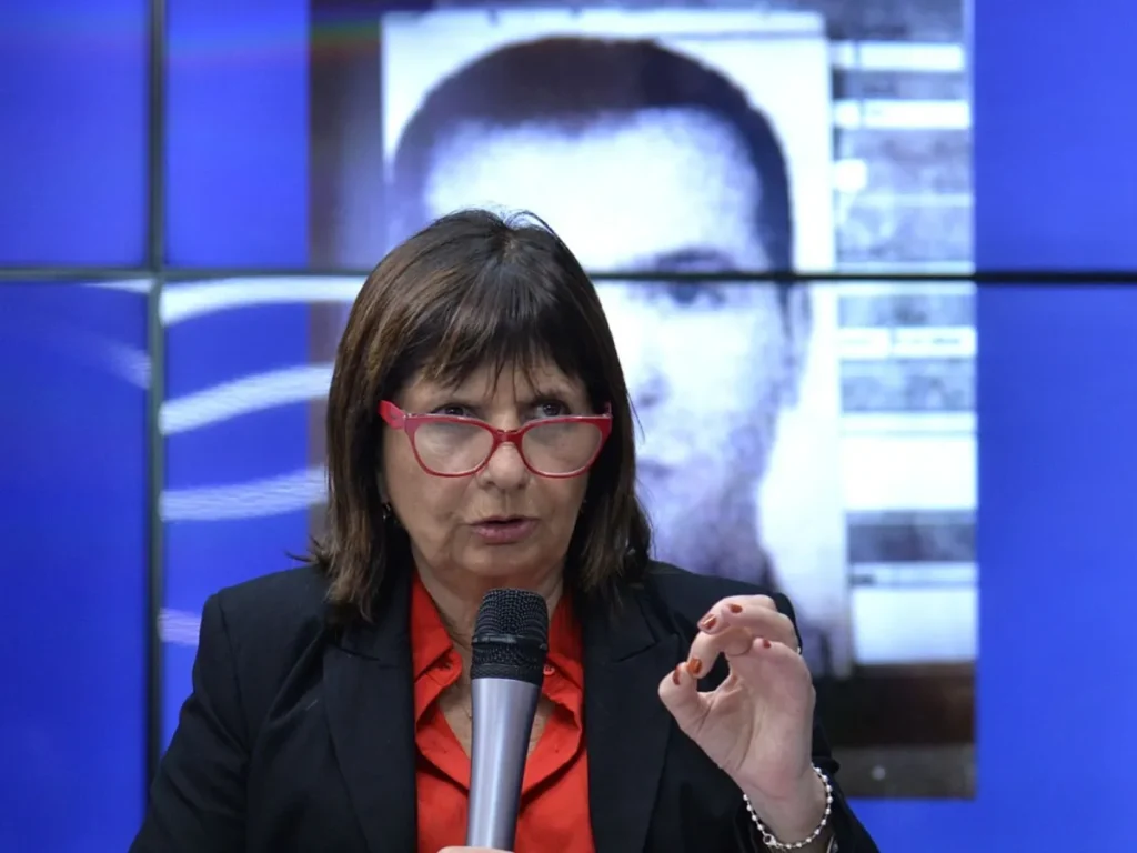 Argentina ativa alerta máximo na fronteira com Brasil após chacina no Rio de Janeiro | Diário Carioca Patricia Bullrich, ministra de segurança da Argentina • Ministério da Segurança da Argentina