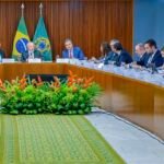 Há um ano, Cláudio Castro defendia maior autonomia para o Rio na área de segurança | Diário Carioca Presidente Lula durante reunião com governadores, no Palácio do Planalto, no ano passado