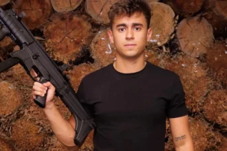 Nikolas Ferreira, que celebrou chacina no Rio, pode ser alvo de investigação do STF por ligação com máfia dos combustíveis | Diário Carioca Nikolas Ferreira pode ser investigado por elo com máfia dos combustíveis. Créditos: Facebook / Nikolas Ferreira