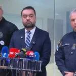 PL cogita Felipe Curi, secretário da Polícia Civil do RJ, como candidato a governador após chacina no Rio | Diário Carioca Cláudio Castro ao lado dos secretários de Polícia Civil e Polícia Militar em entrevista coletiva realizada na manhã desta terça-feira (28) — Foto: Reprodução/ TV Globo