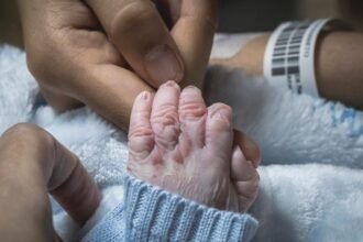 Rio sanciona lei que assegura sepultamento digno para bebês natimortos | Diário Carioca Rio sanciona lei que assegura sepultamento digno para bebês natimortos