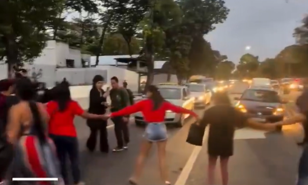 Famílias reclamam de demora para liberação de corpos na Operação Contenção no Rio