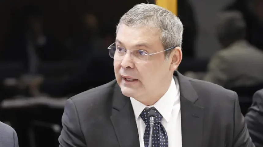 Lindbergh Farias pede afastamento cautelar de Cláudio Castro no STF | Diário Carioca O deputado federal Lindbergh Farias (PT/RJ) – Reprodução