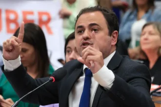 Glauber Braga critica Cláudio Castro e denuncia política de extermínio no Rio | Diário Carioca Glauber Braga - Foto: Lula Marques/ Agência Brasil