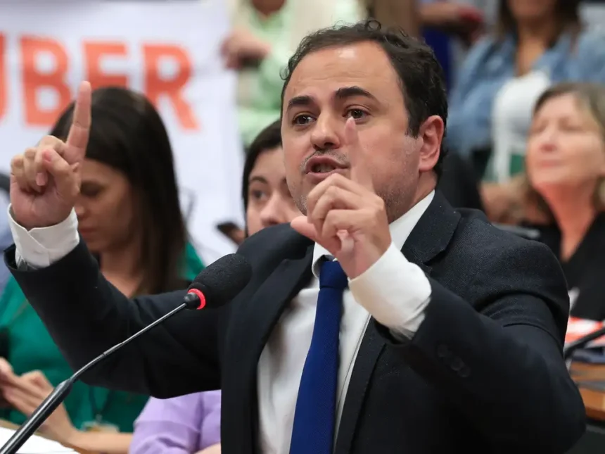 Glauber Braga critica Cláudio Castro e denuncia política de extermínio no Rio | Diário Carioca Glauber Braga - Foto: Lula Marques/ Agência Brasil