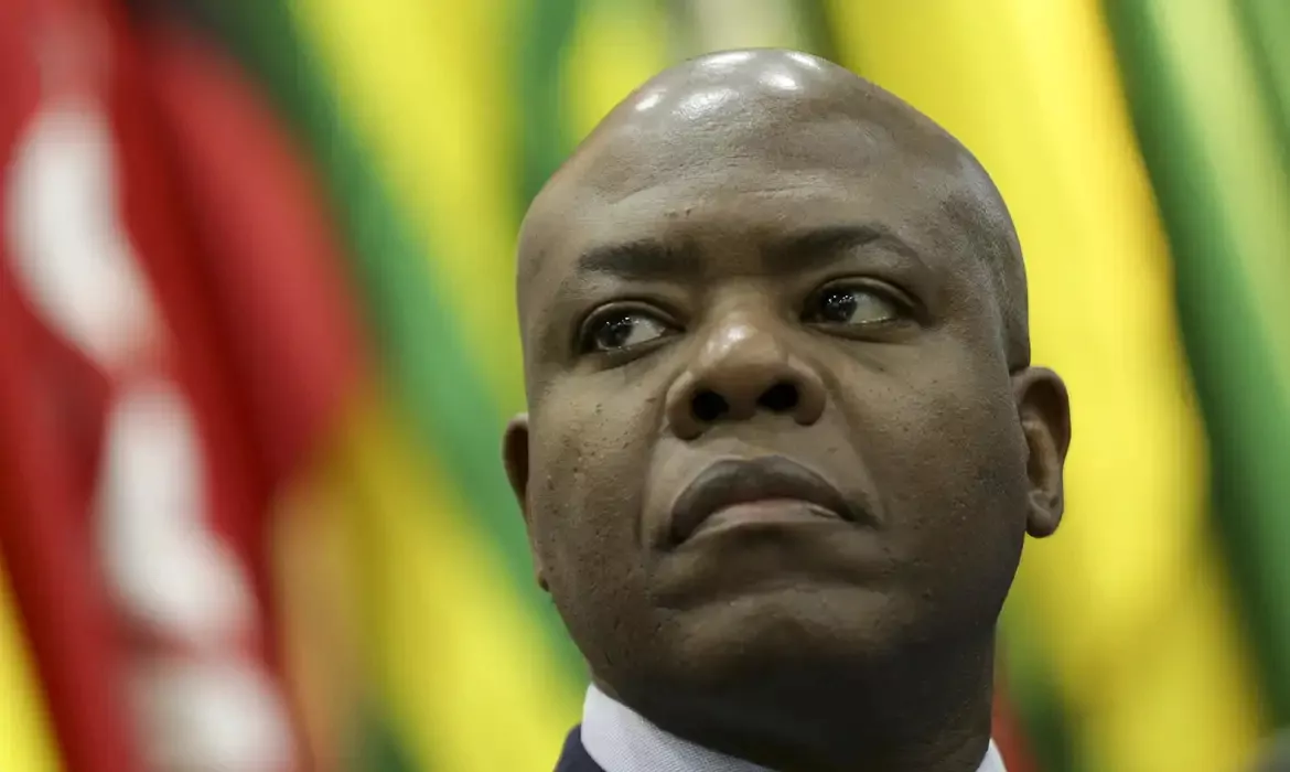 Justiça condena homem por racismo contra Silvio Almeida | Diário Carioca Silvio Almeida - Foto: Marcelo Camargo / Agência Brasil