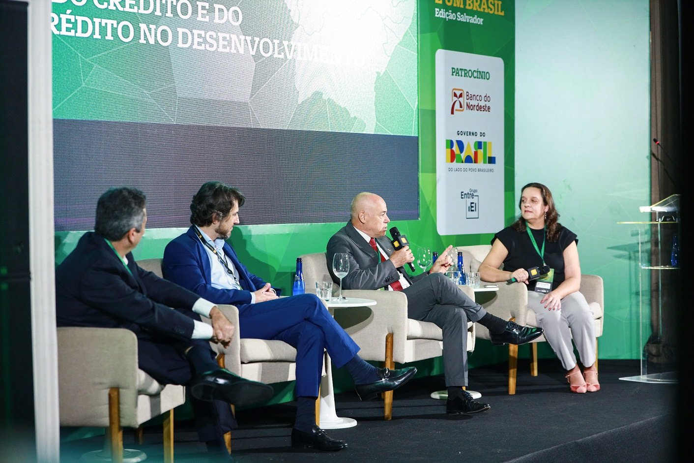 Banco do Nordeste investirá R$ 360 milhões para reforçar transmissão e distribuição de energia renovável | Diário Carioca BNB anuncia US$ 67 milhões de recursos do BID para transmissão e distribuição.(Foto: Paulo Coelho)